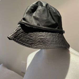 Helen Kaminski Rain hat